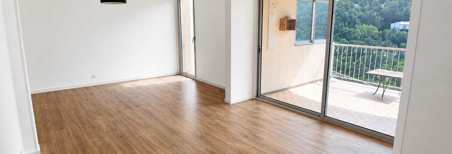 Appartement 4 Pièces 91 m² à louer à Santa-Maria-di-Lota (20200)