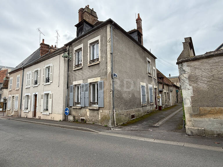 Immeuble de rapport à Cosne Cours Sur Loire - Rentabilité brute actuelle de 8 % — photo 1