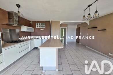 Appartement 4 pièces 180000 €
