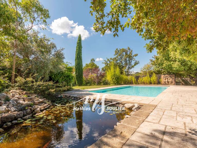 Propriété de 400 m² sur terrain paysagé de 3411m² — photo 1