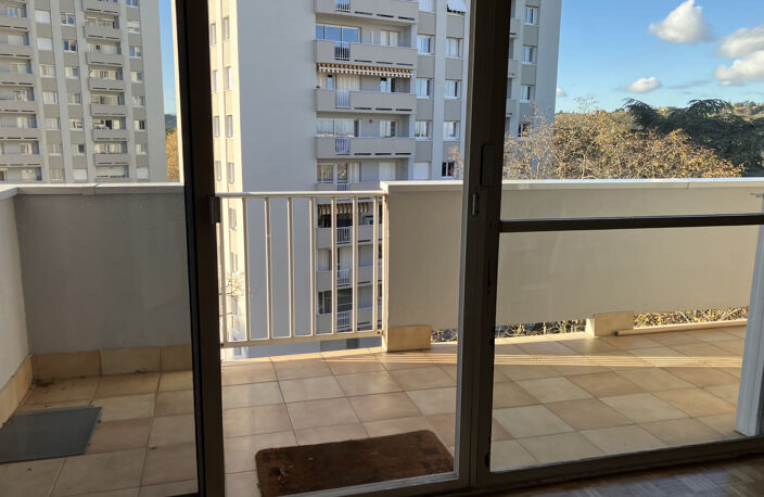 Appartement T4 lumineux — photo 2