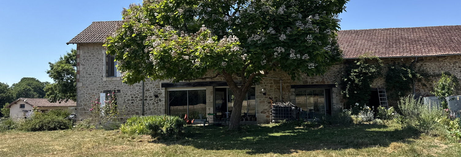 Maison 8 Pièces 242 m² à vendre à Saint-Junien (87200)