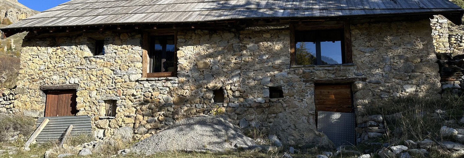 Maison 3 Pièces 100 m² à vendre à Roubion (06420)