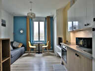 T1 meublé - 261 avenue Berthelot — photo 2