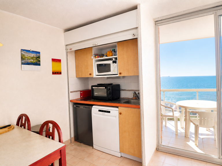 2 PIECES FRONT DE MER A LA CORNICHE — photo 1