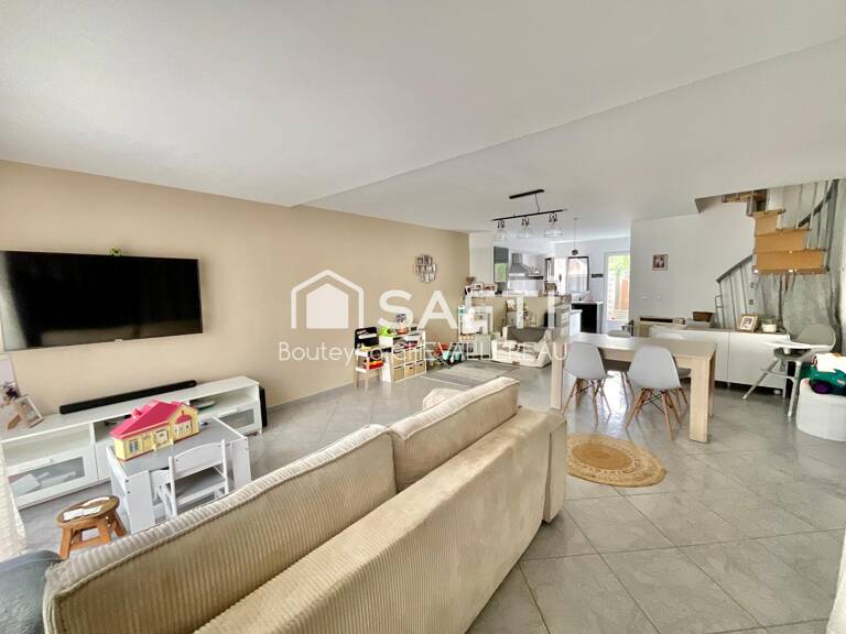 Maison de 84m2 avec terrasse et stationnement. — photo 1