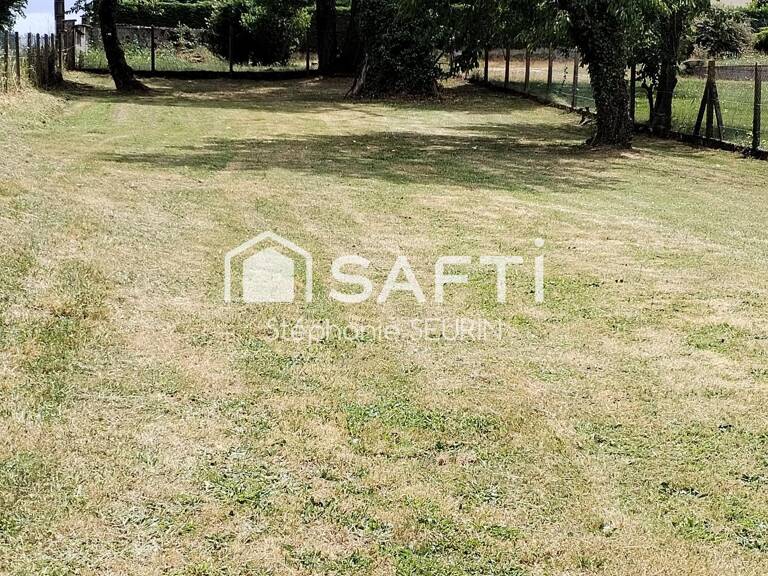 Terrain constructible de 800m² — photo 1