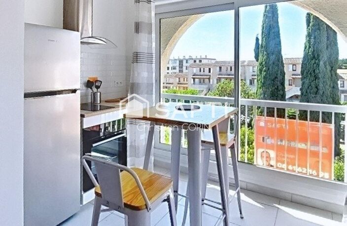T1 MEUBLÉ D'EXCEPTION DE 26 m2 REFAIT À NEUF — photo 3