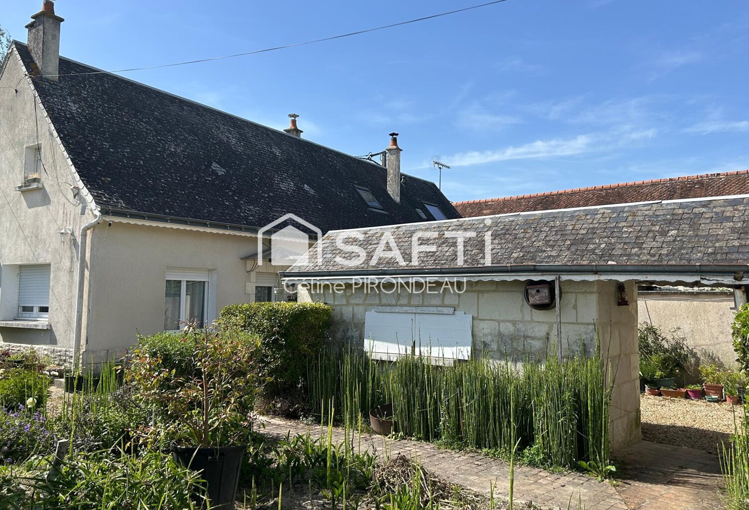 MAISON - VERNOIL LE FOURRIER — photo 1