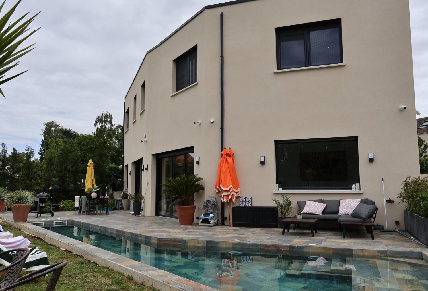 Maison / Villa Orgeval — photo 1