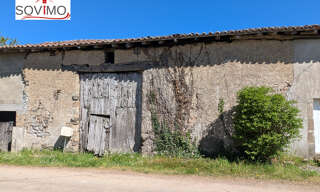 Divers  125 m² à vendre à Esse (16500)