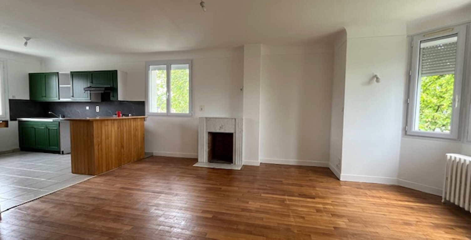 POITIERS SUD, T3 ENTIEREMENT RENOVE DE 76.48M2 — photo 1
