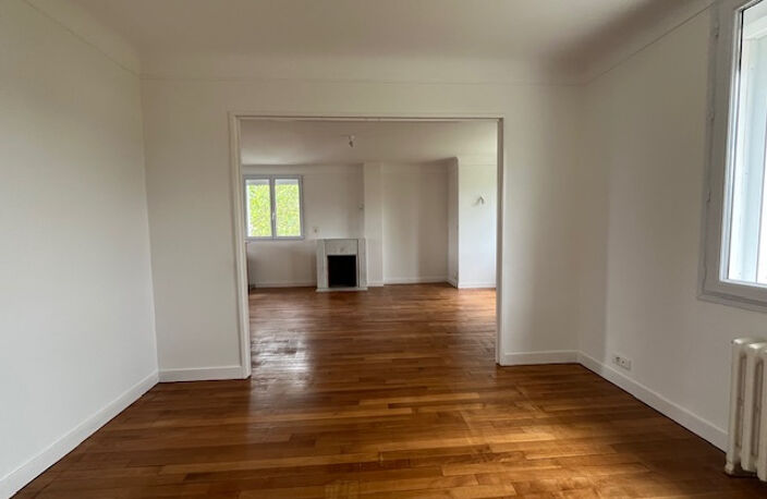 POITIERS SUD, T3 ENTIEREMENT RENOVE DE 76.48M2 — photo 3