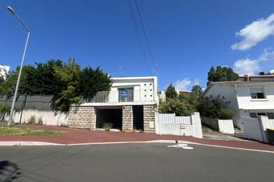 Immeuble  415935 €