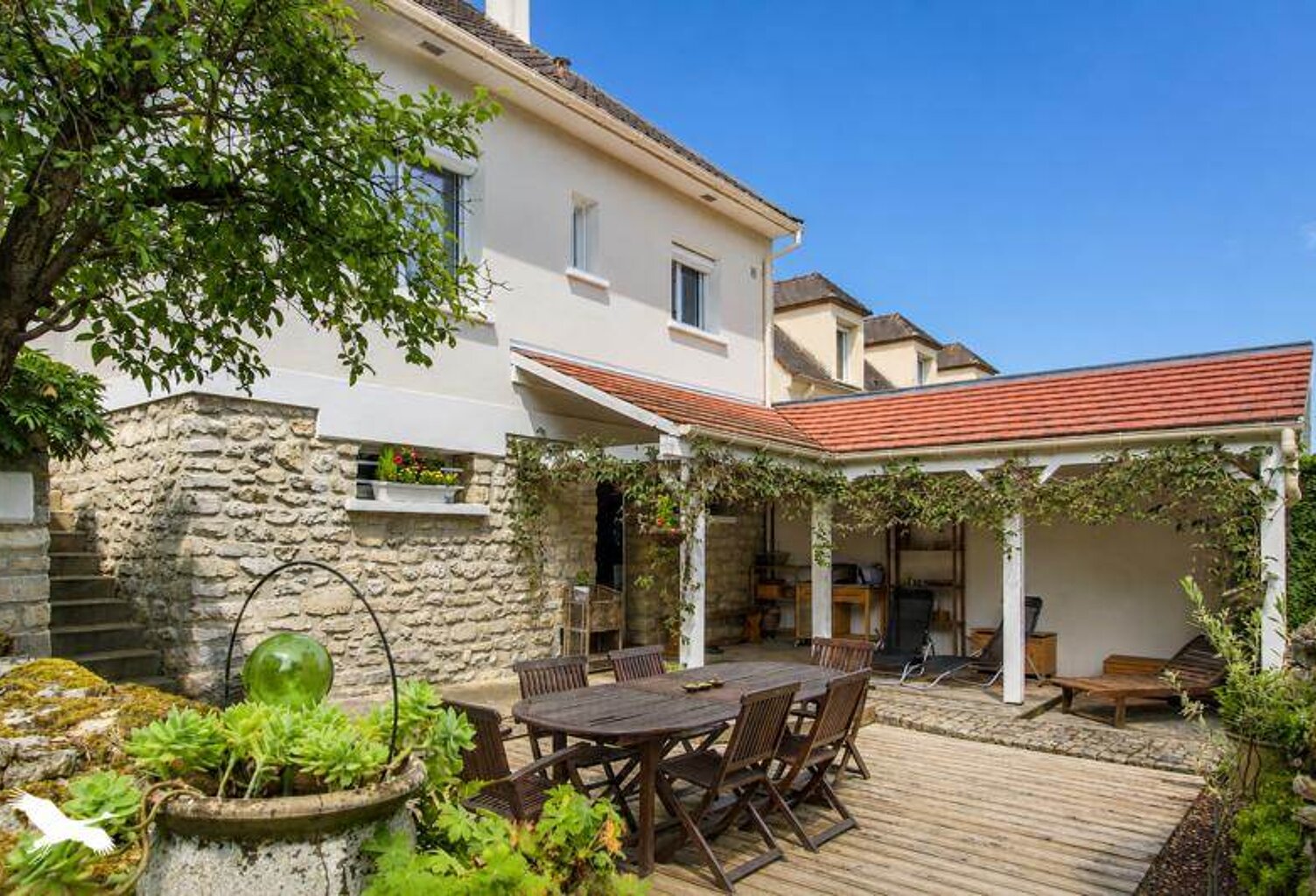 Maison en pierre de 5 pièces principales — photo 1