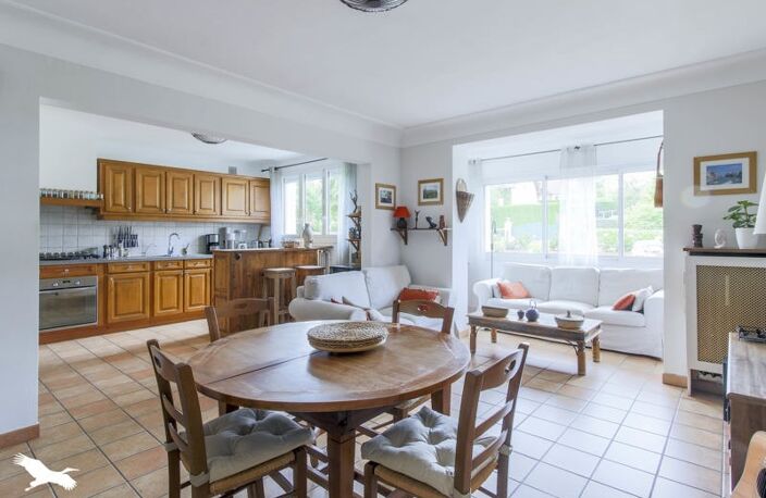Maison en pierre de 5 pièces principales — photo 2