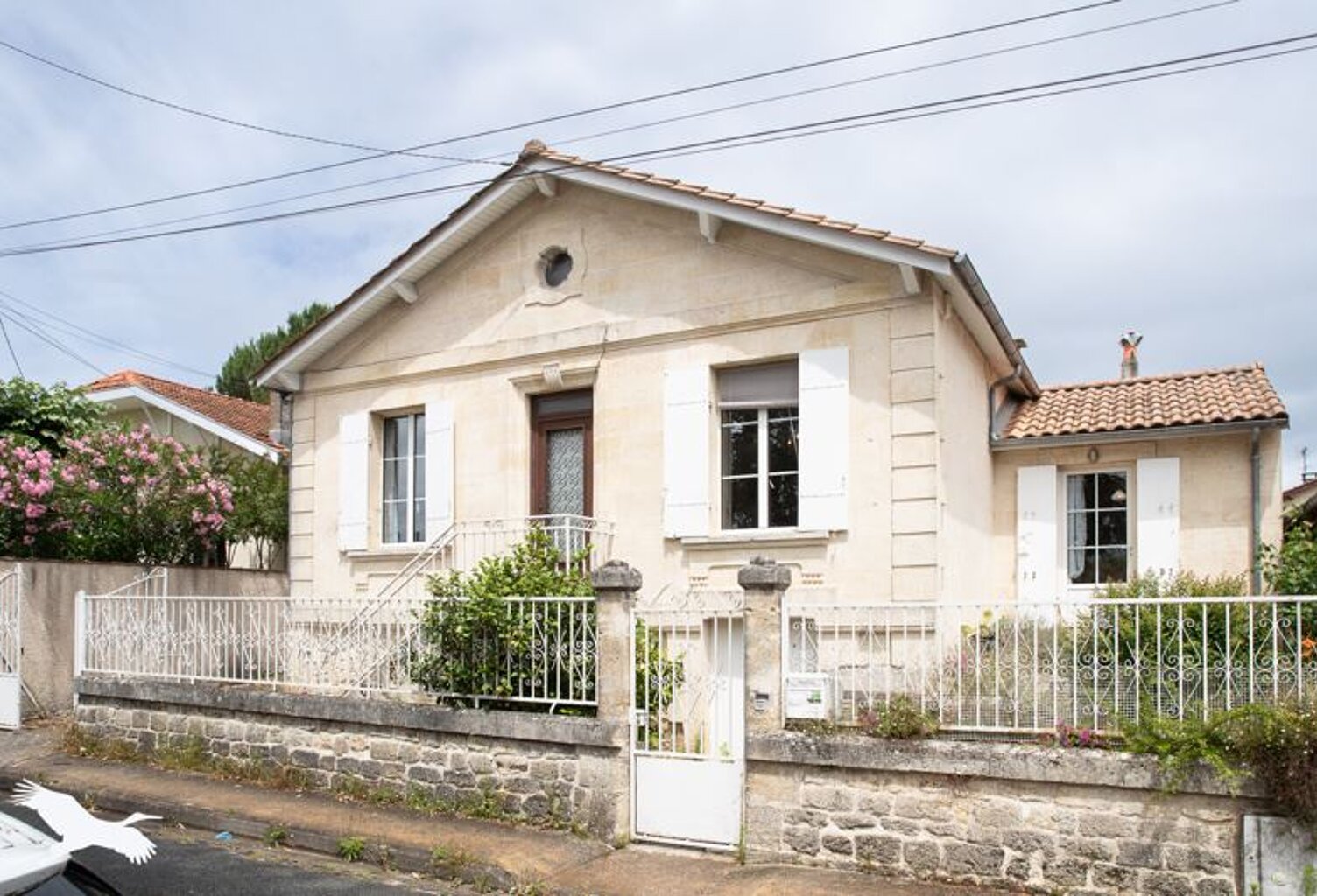 Maison en pierre de 3 pièces principales — photo 1
