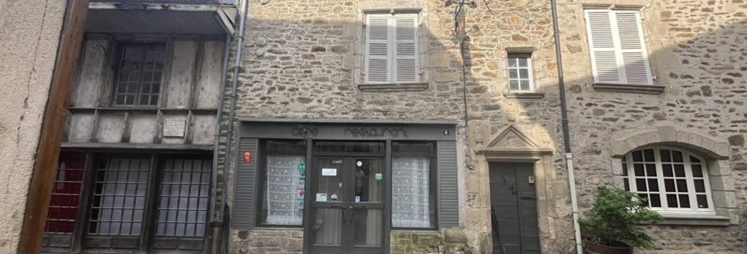 Maison 9 Pièces 240 m² à vendre à Uzerche (19140)