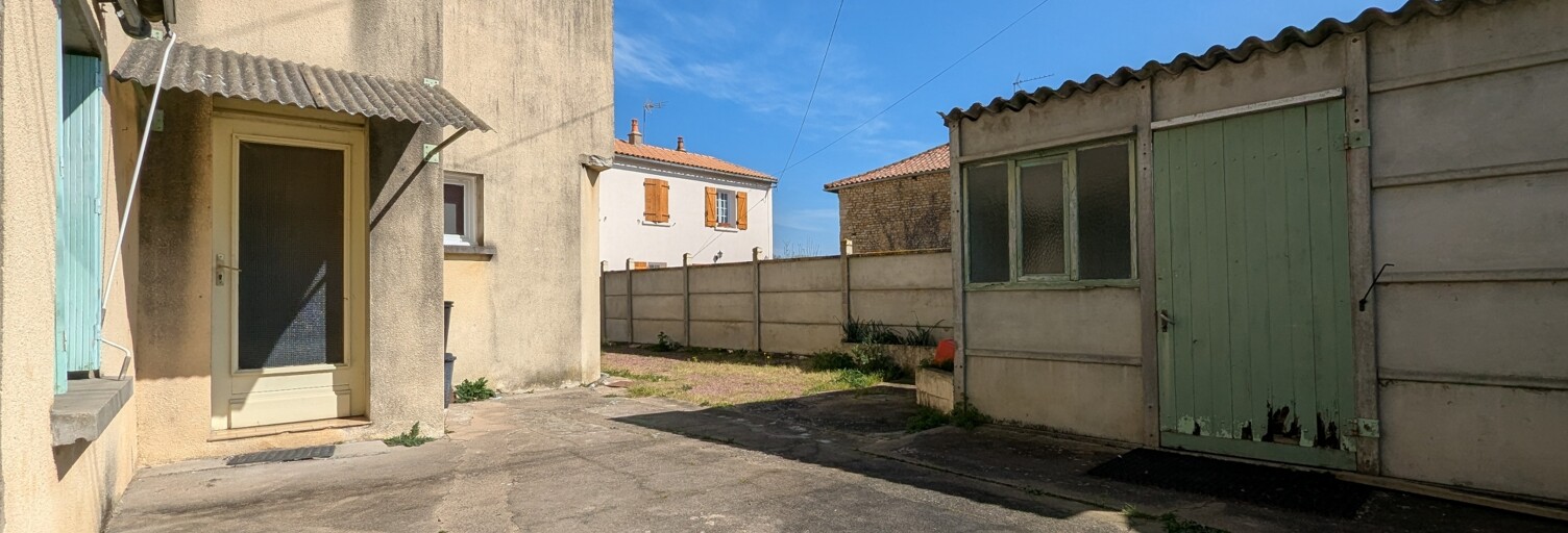Maison 5 Pièces 100 m² à vendre à Sainte-Verge (79100)