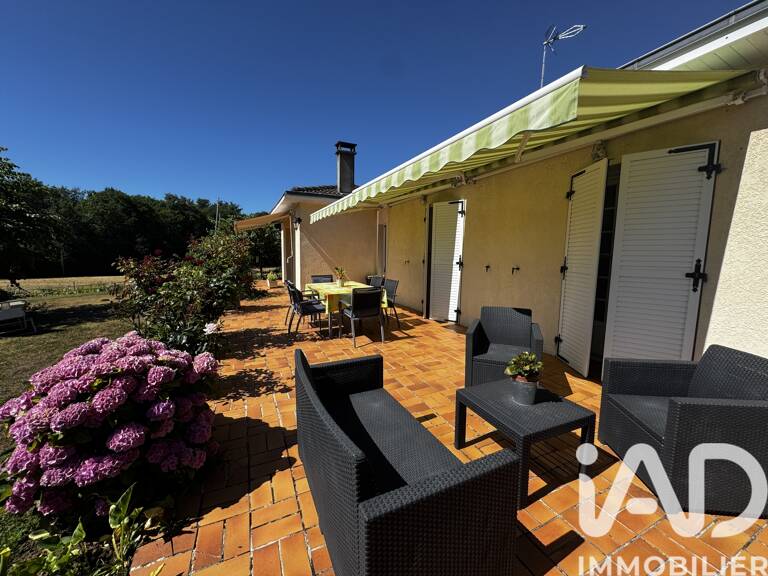 Vente Maison/villa 9 pièces — photo 1