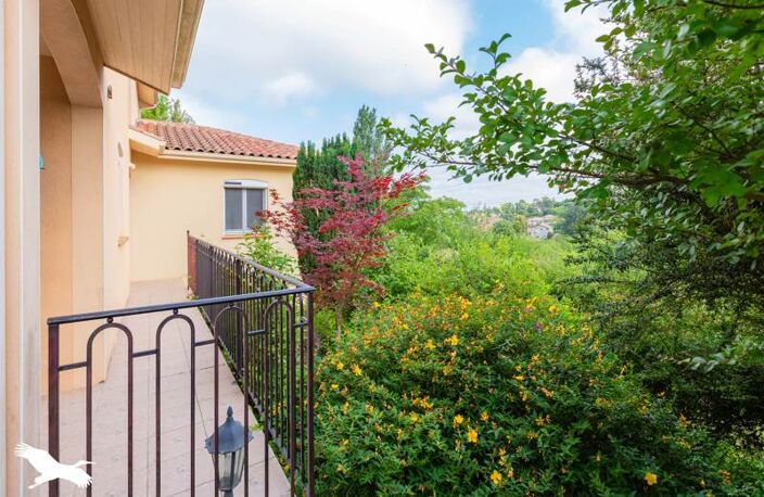 Contemporaine de 9 pièces principales — photo 2