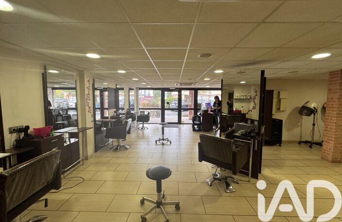 Vente Esthétique, Coiffure 95 m&sup2; — photo 2