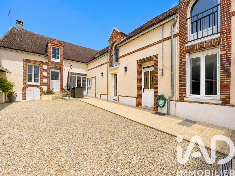 Vente Maison/villa 7 pièces — photo 1
