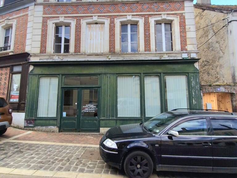 Vente Immeuble 110 m&sup2; — photo 1