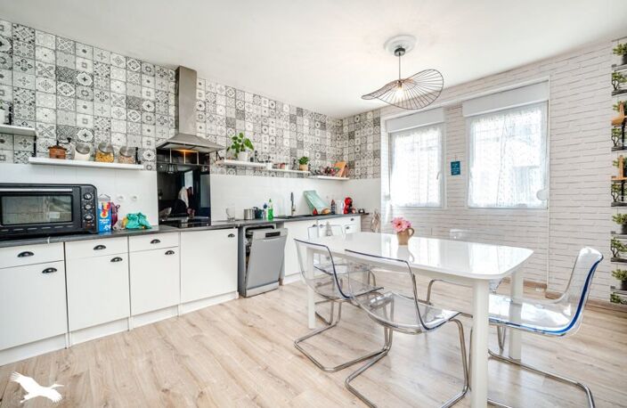 Maison en pierre de 9 pièces principales — photo 3