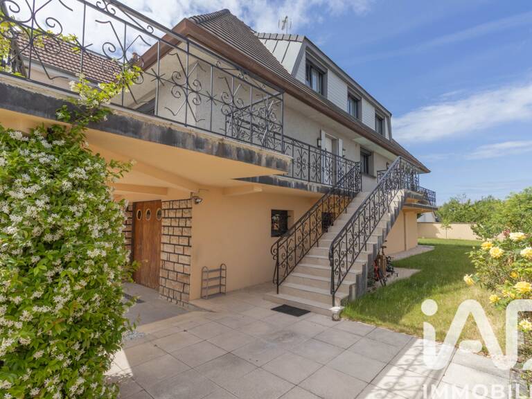 Vente Maison traditionnelle 8 pièces — photo 1