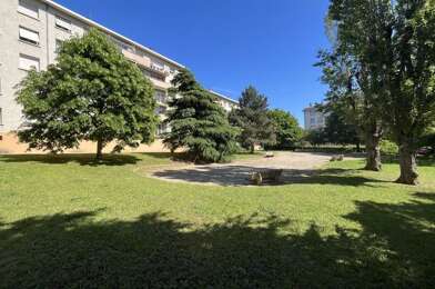 Appartement 4 pièces 143640 €