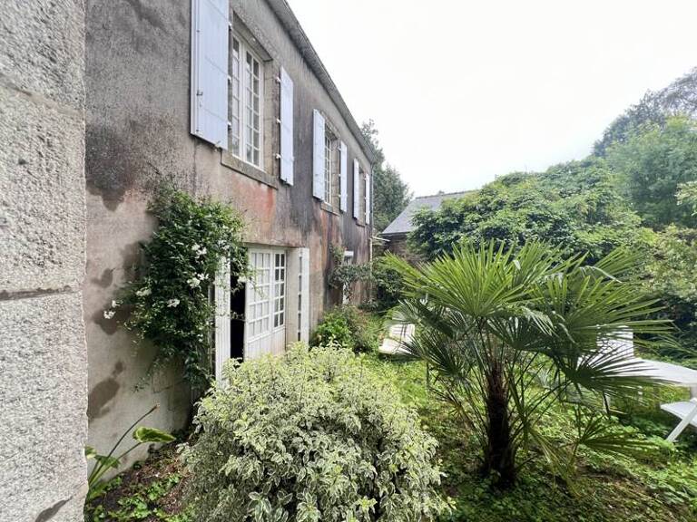 Maison de ville de 8 pièces principales — photo 1
