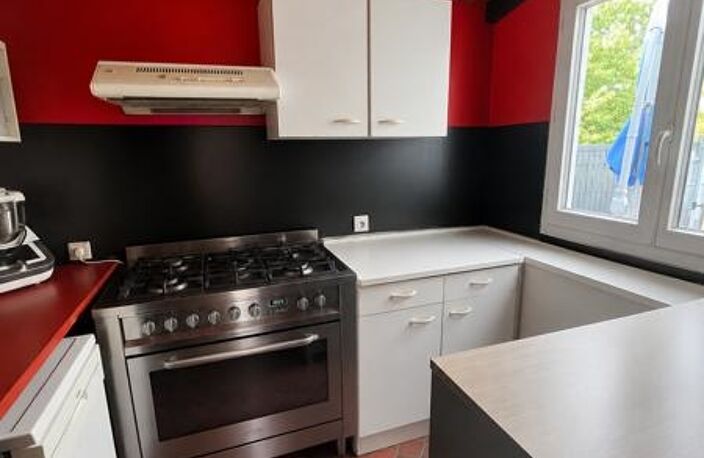 Maison en pierre de 3 pièces principales — photo 3