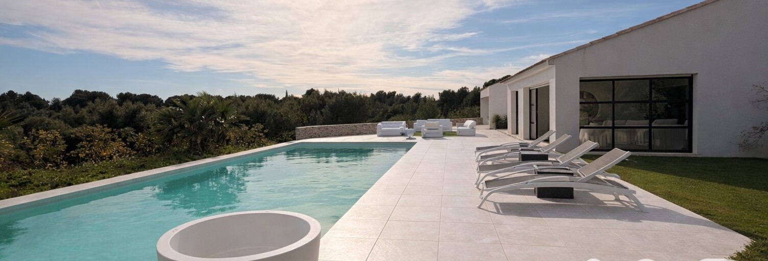 Maison 7 Pièces 240 m² à vendre à La Cadière-d'Azur (83740)