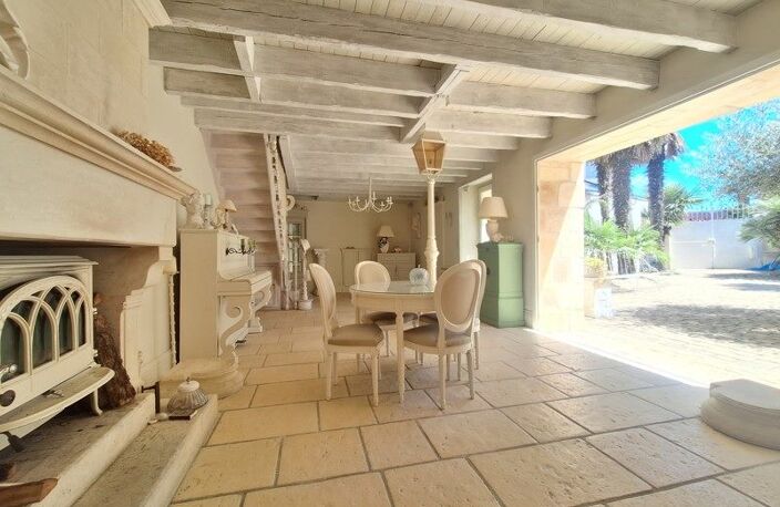 Maison en pierre de 3 pièces principales — photo 2