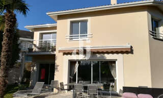 Maison 6 Pièces 203 m² à louer à Gradignan (33170)