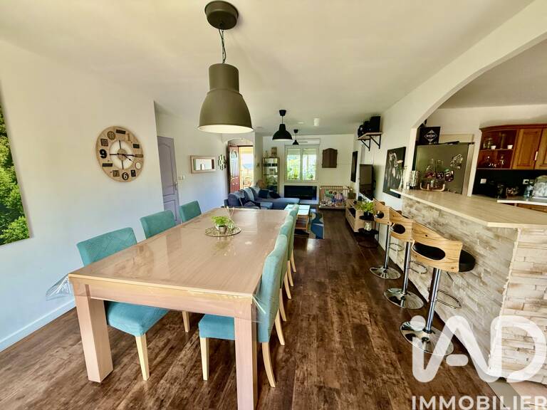 Vente Maison/villa 8 pièces — photo 1