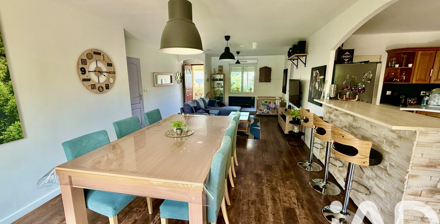 Vente Maison/villa 8 pièces — photo 1