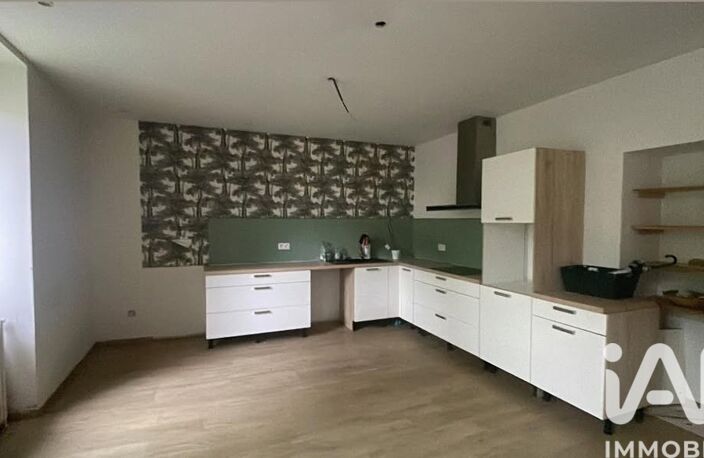 Vente Maison/villa 9 pièces — photo 2