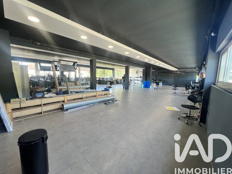 Vente Boutique/Local commercial 763 m&sup2; — photo 1