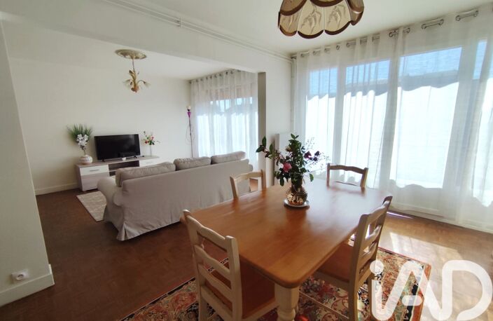 Location Appartement 4 pièces — photo 3