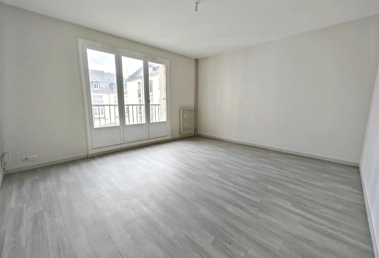 Appartement T3 - LES HALLES — photo 1