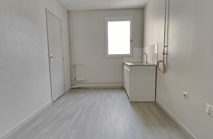 Appartement T3 - LES HALLES — photo 3
