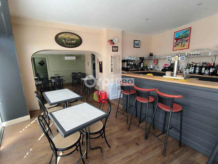 IMMEUBLE ET FOND DE COMMERCE A VENDRE — photo 1