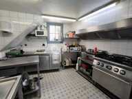 IMMEUBLE ET FOND DE COMMERCE A VENDRE — photo 2