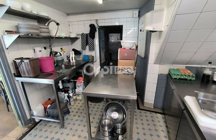 IMMEUBLE ET FOND DE COMMERCE A VENDRE — photo 4