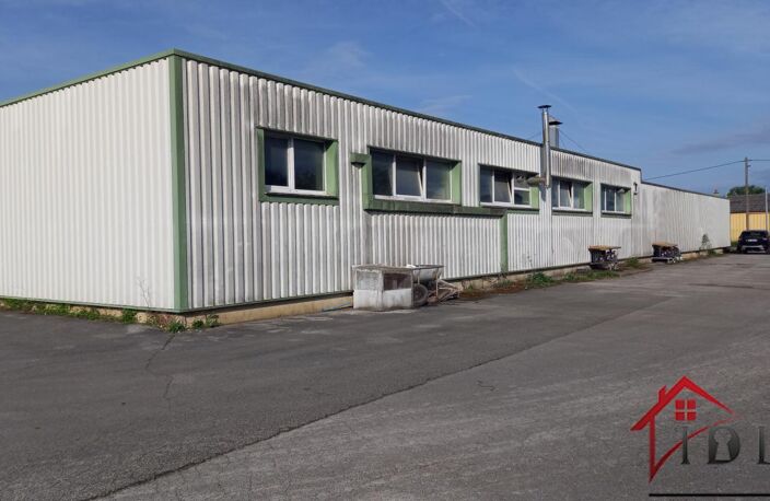 Immeuble commercial/industriel — photo 4