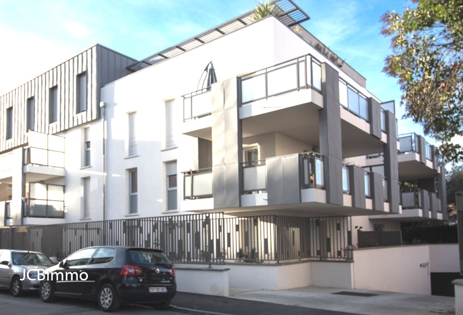 GUILHEMERY - T3 avec terrasse/jardin et parking — photo 1