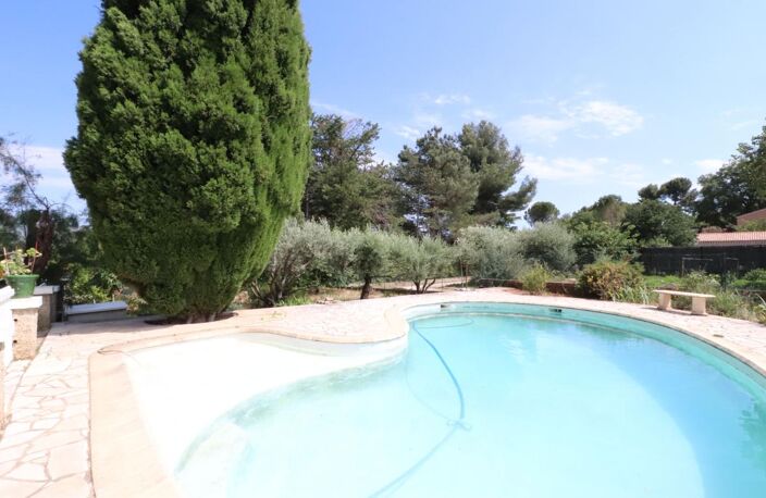 AUBAGNE LES SOLANS MAS PROVENCAL T6 avec 1000 m² terrain — photo 3