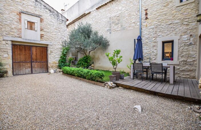 Maison de village en pierre avec cour intimiste à Tavel, en parfait état — photo 4